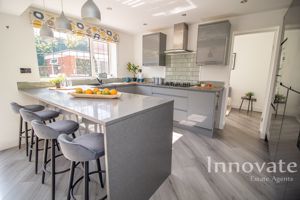 Photo 25- click for photo gallery